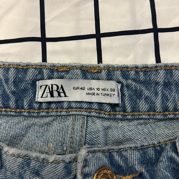 •Cute Zara Jeans• - Picture 4 of 5
